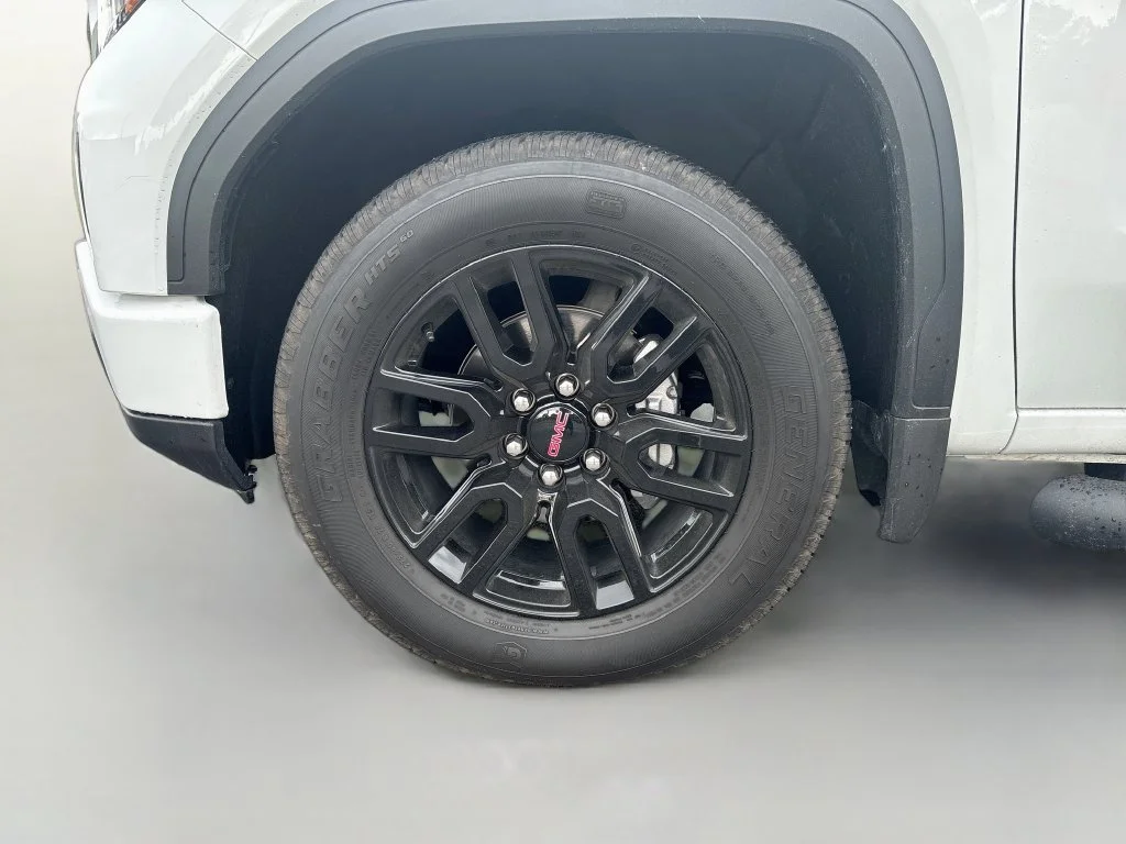 Used 2025 Summit White GMC Elevation image 11