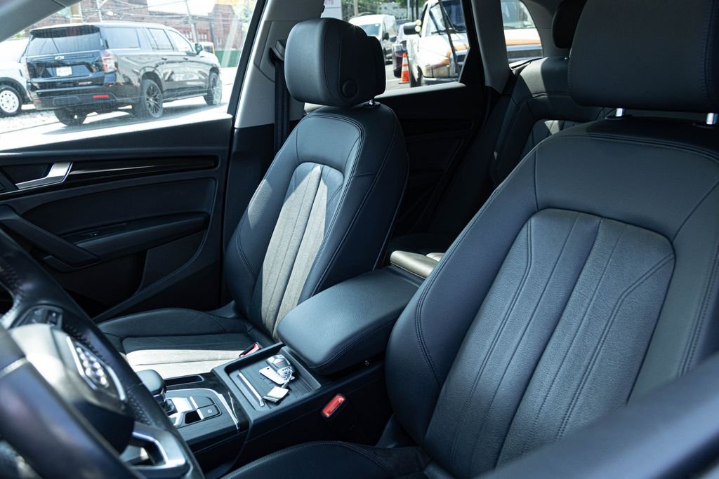 Used 2020  Audi 45 Premium image 18