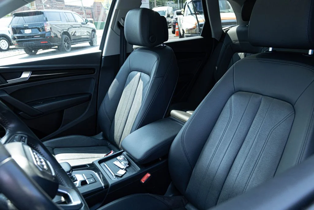 Used 2020  Audi 45 Premium image 18