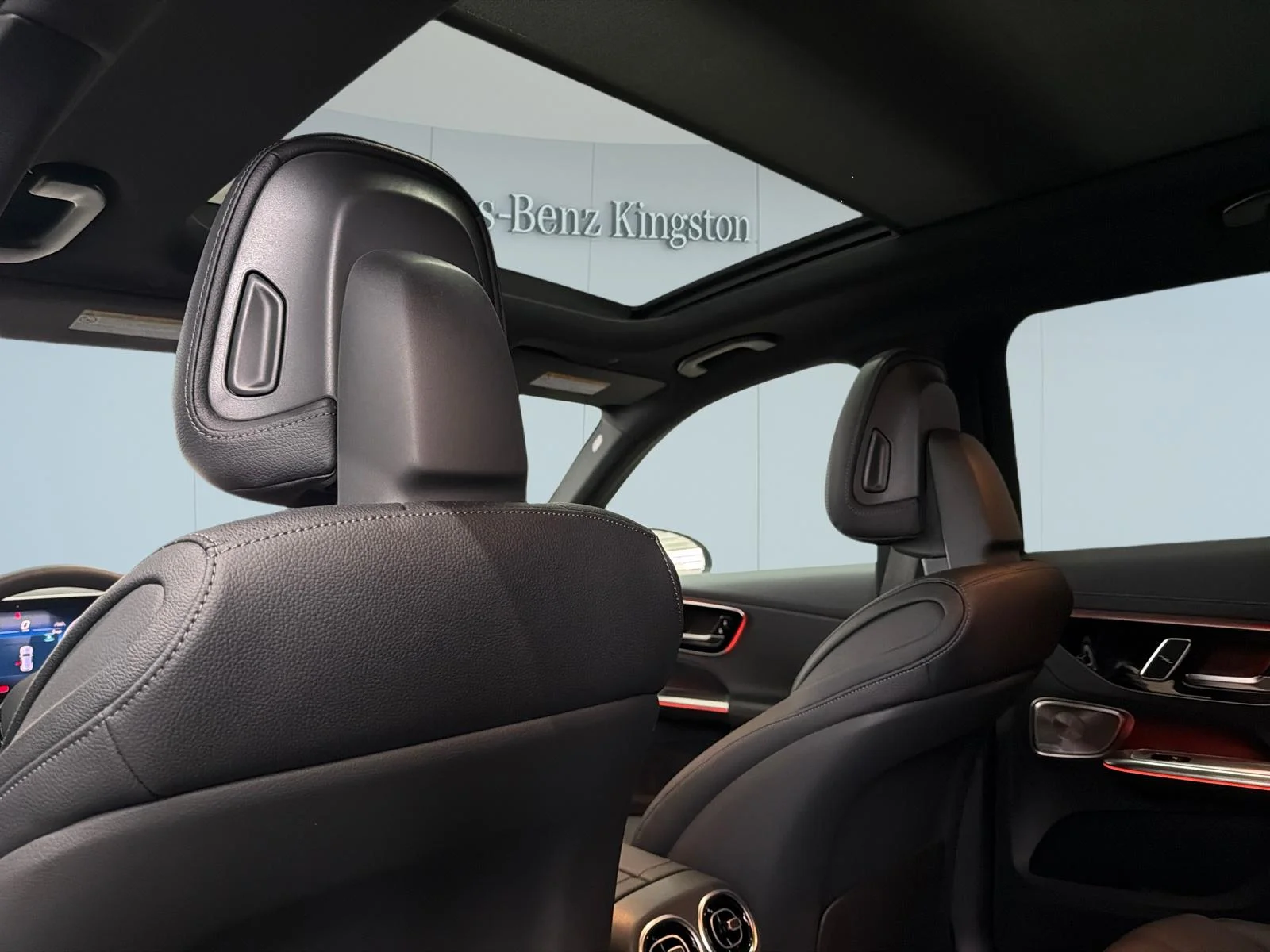 Used 2026 White Mercedes-Benz 300 4matic Suv image 17