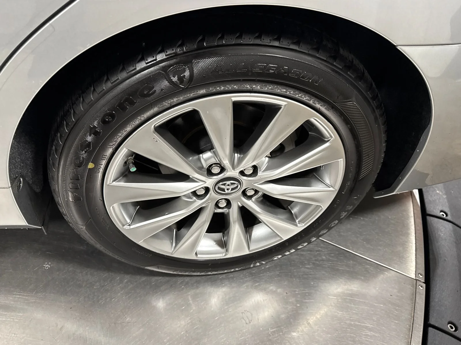 Used 2016 Celestial Silver Metallic Toyota XLE image 7