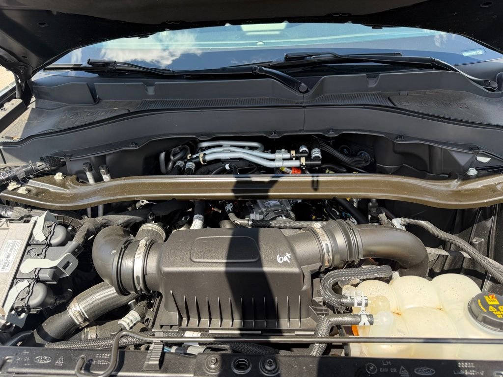2022 Ford Explorer ST - Photo 12
