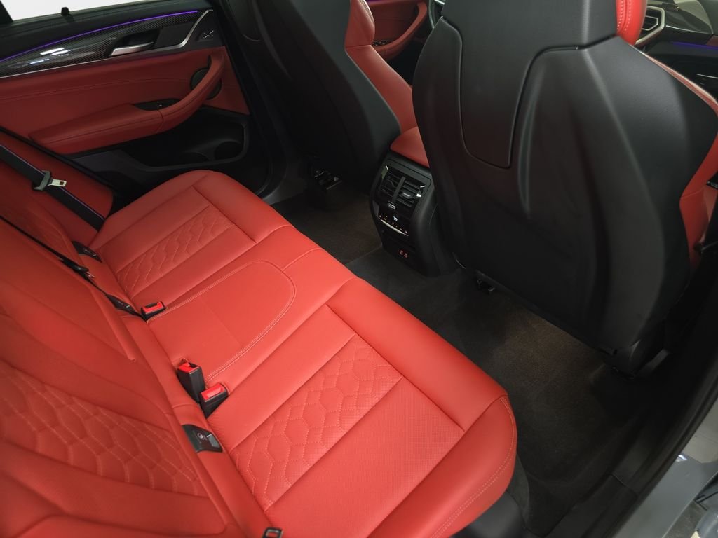 Certified Used 2024 Brooklyn Gray Metallic BMW M image 16