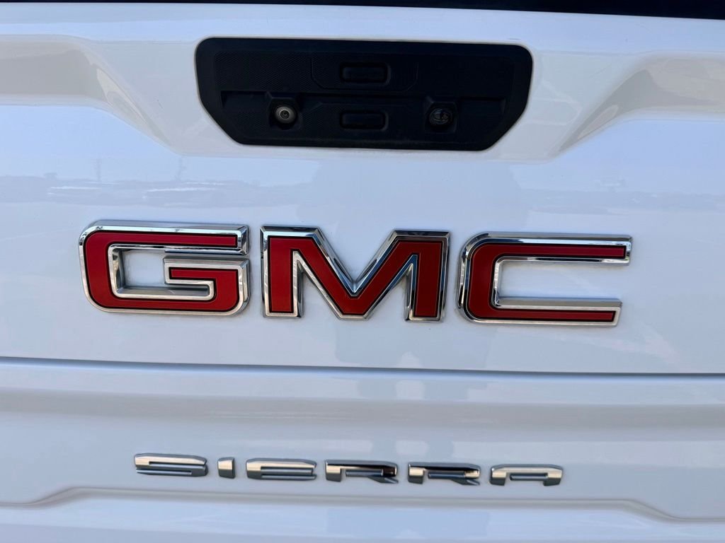 Used 2019 White GMC SLT image 34