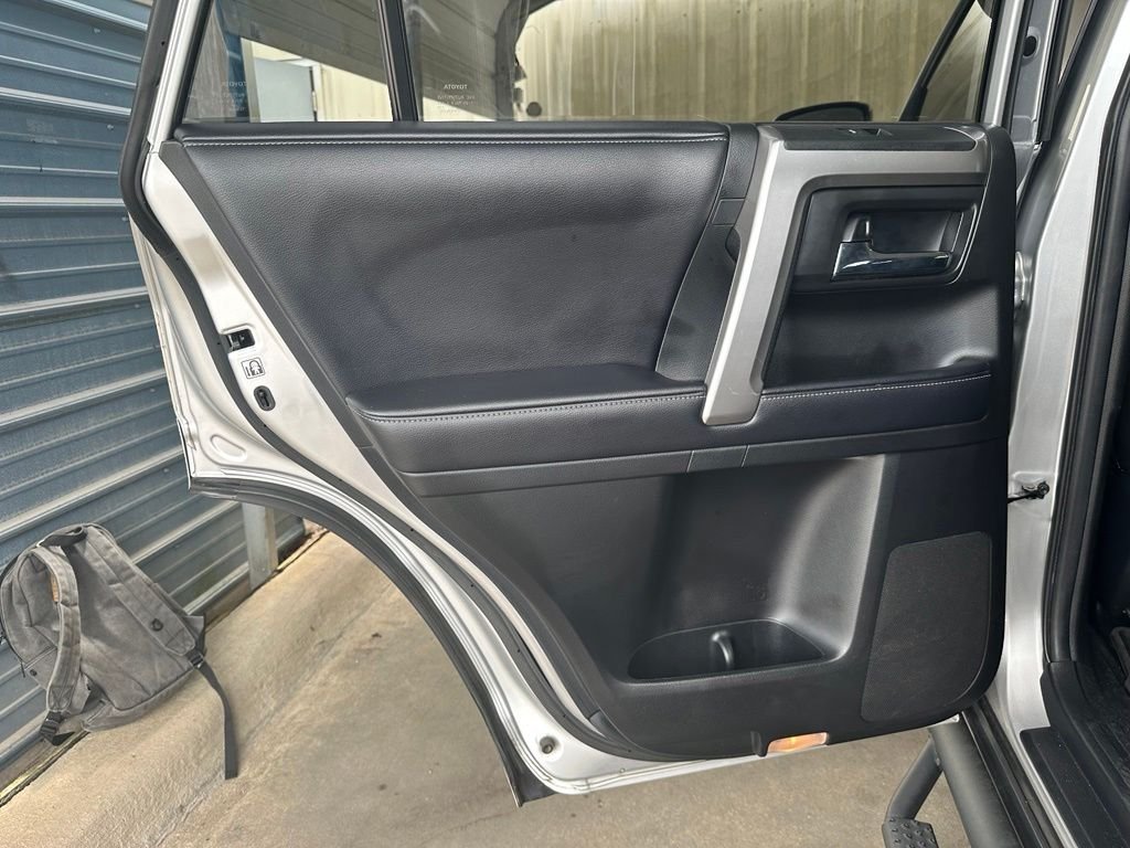 Used 2019 Silver Toyota SR5 Premium image 28