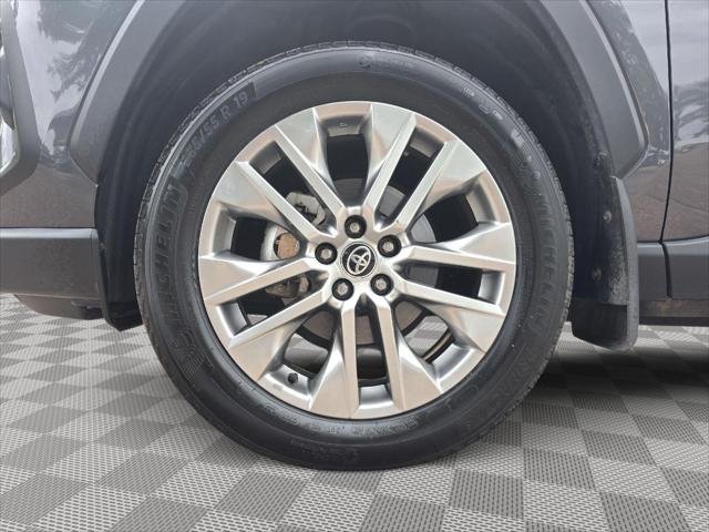 Certified Used 2024 MAGNETIC GRAY MET. Toyota  image 5