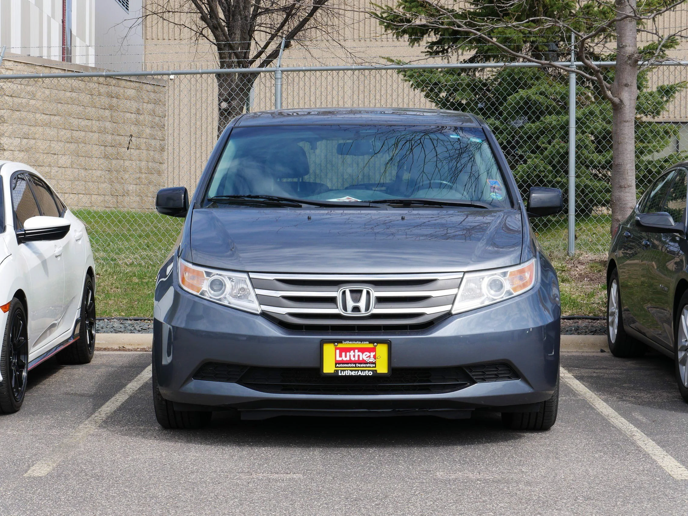 Used 2013 Honda Odyssey EX-L with VIN 5FNRL5H64DB016889 for sale in Vadnais Heights, Minnesota