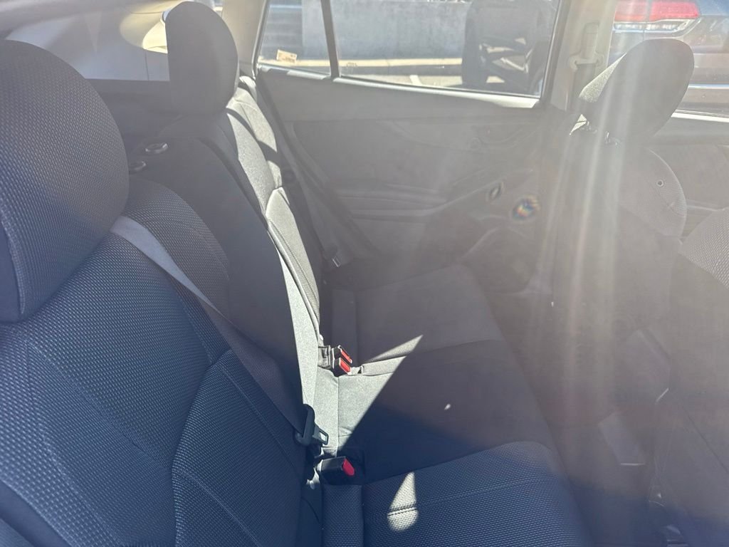Used 2018 Ice Silver Metallic Subaru 2.0i Premium image 7