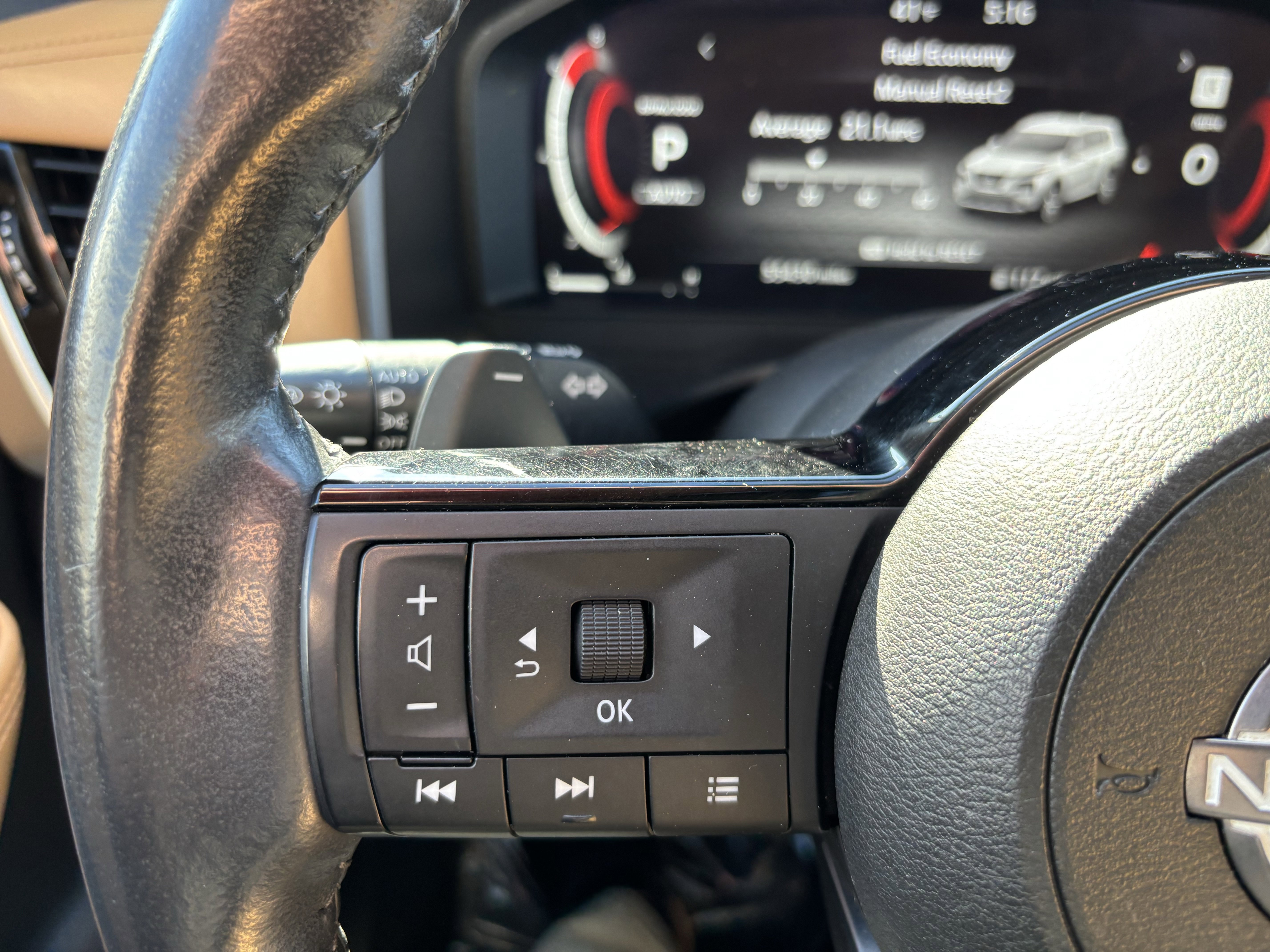 2023 Nissan Rogue Platinum - Photo 18