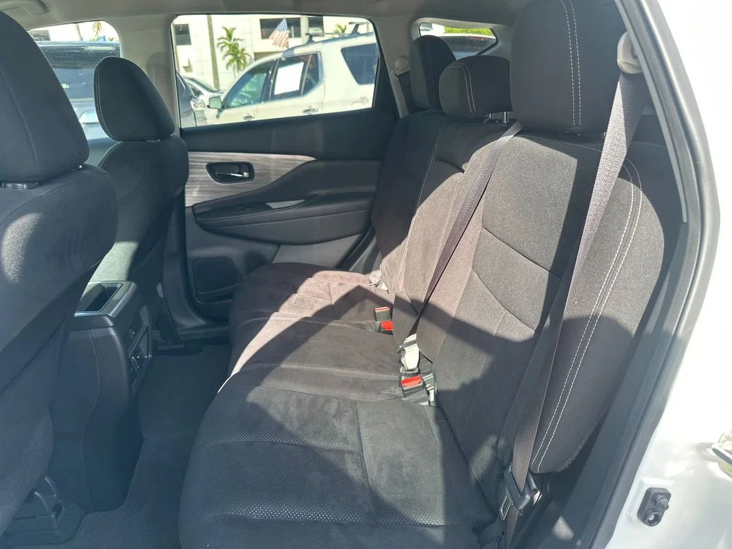 Used 2017 White Nissan SV image 27