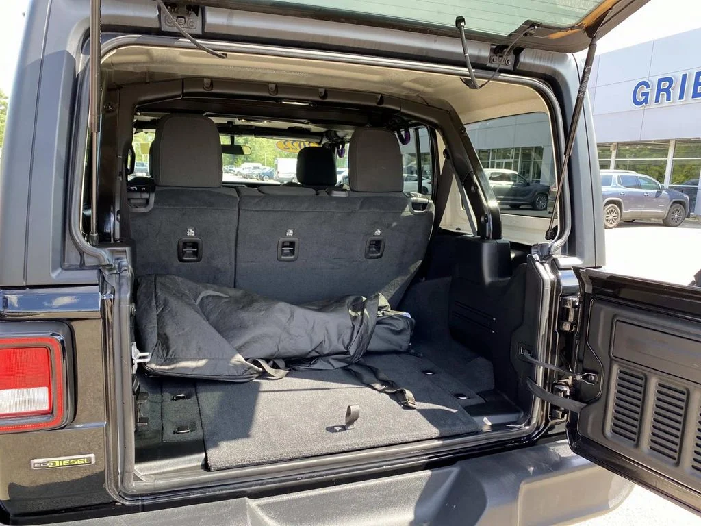 Used 2022 Black Clearcoat Jeep Unlimited Willys image 6