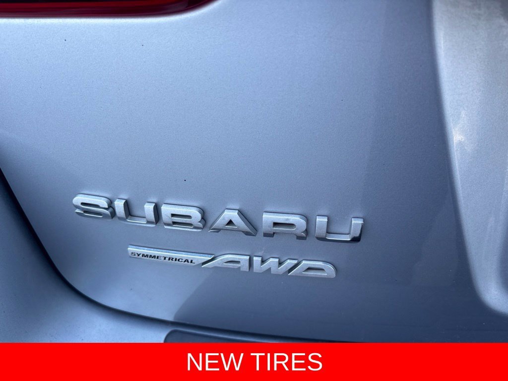Used 2018 Silver Subaru 2.0i Premium image 17