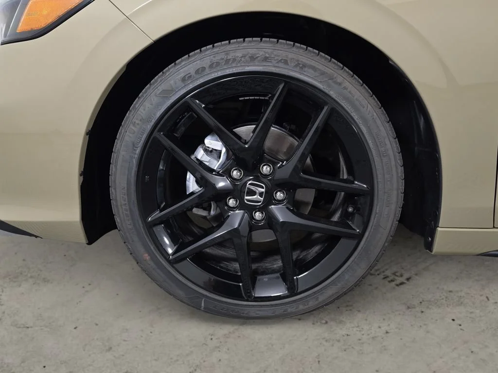 2025 Honda Civic Hatchback Sport - Photo 38