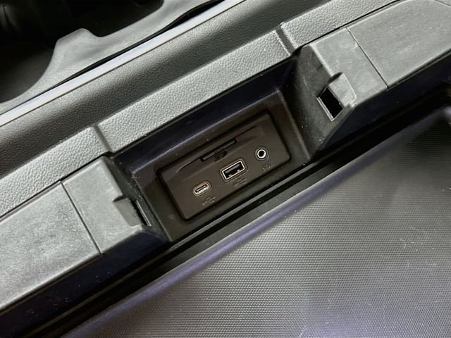 Used 2020 Gray GMC Denali image 37
