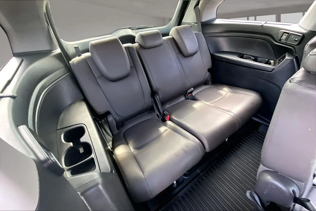 Used 2019 White Honda Touring image 26