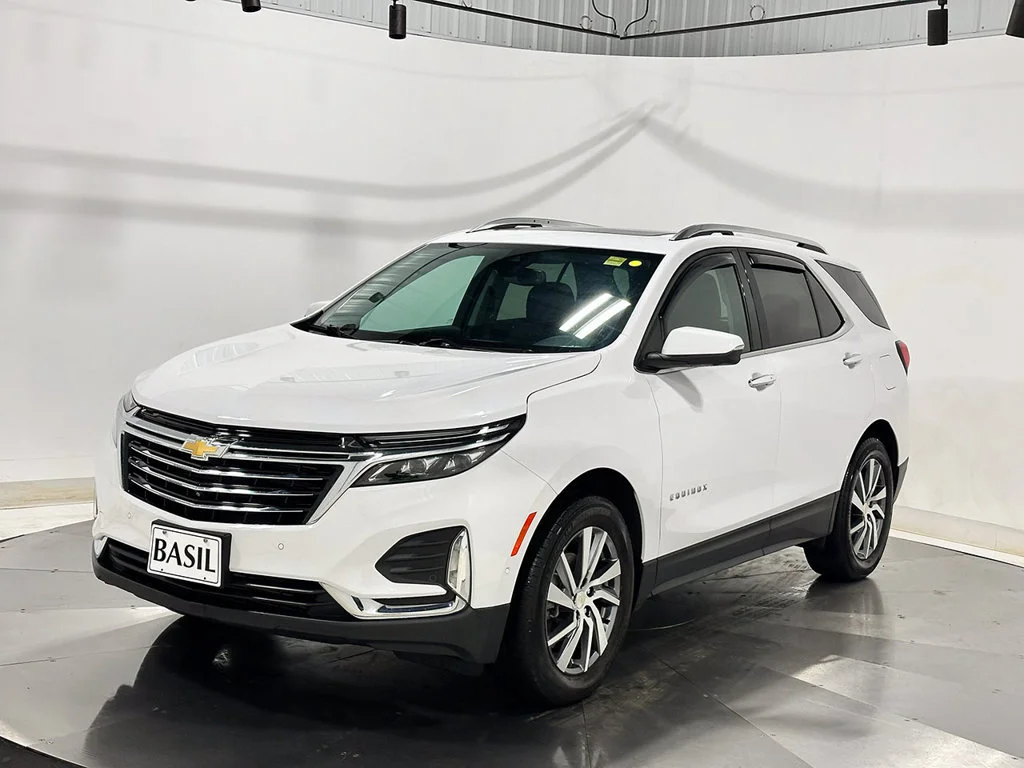 Used 2024 Summit White Chevrolet Premier image 8