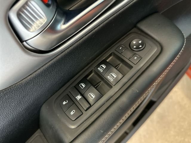 Used 2018 Brown Chrysler Touring Plus image 17