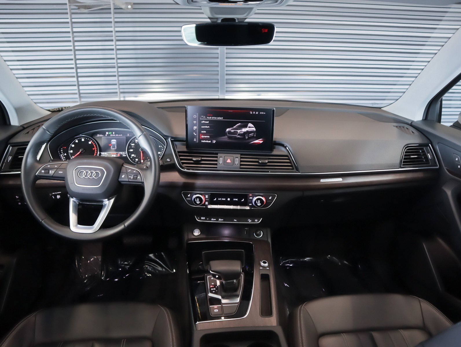 Used 2023 Daytona Gray Pearl Effect Audi S line Premium image 10