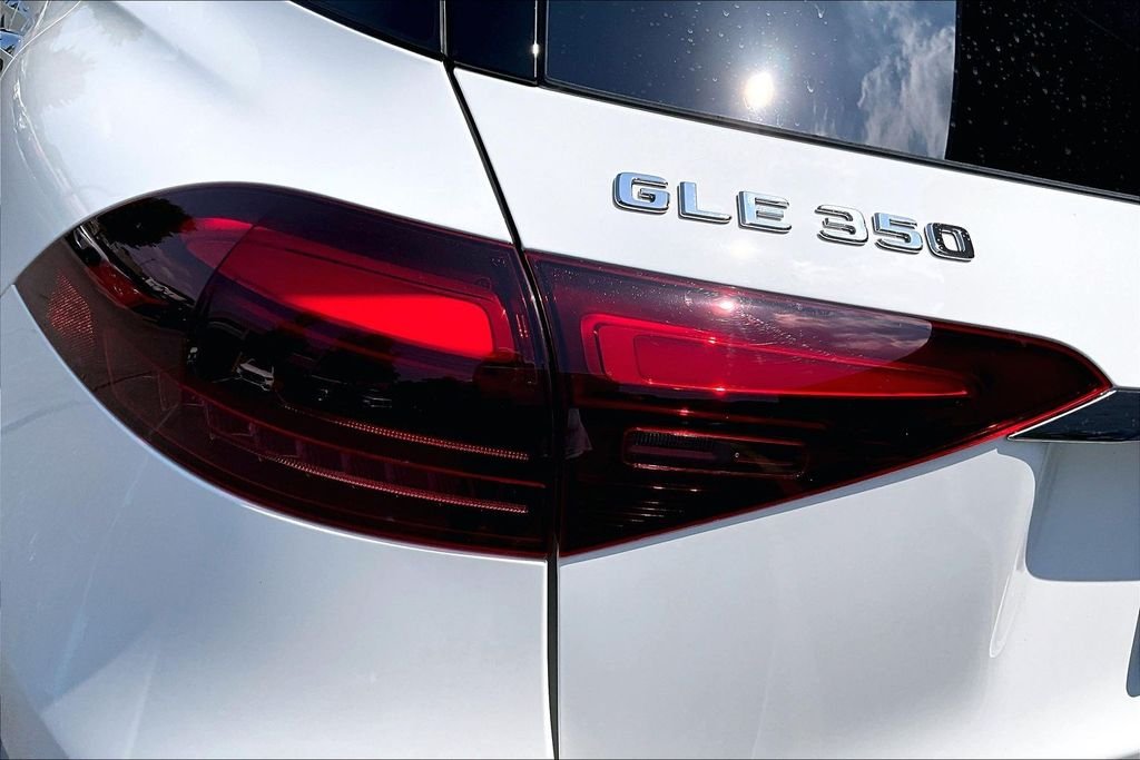 Used 2026 White Mercedes-Benz GLE 350 image 32