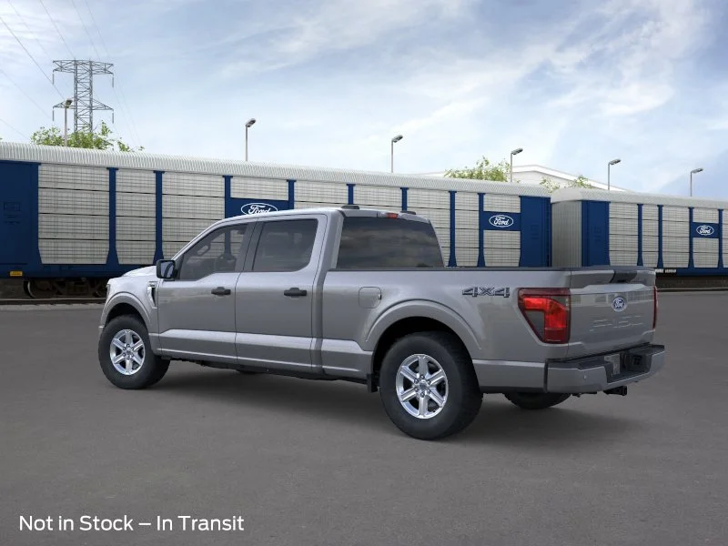 New 2026 Carbonized Gray Metallic Ford XLT image 4