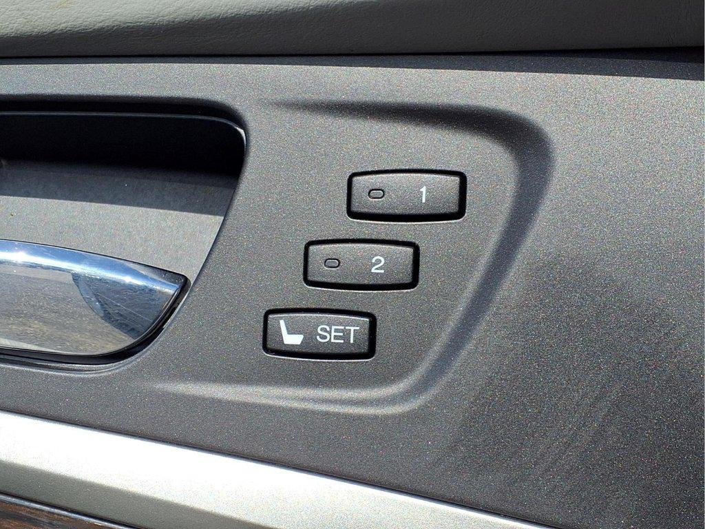 Used 2014 Gilded Pewter Metallic Acura 4dr Sdn Advance Pkg image 21