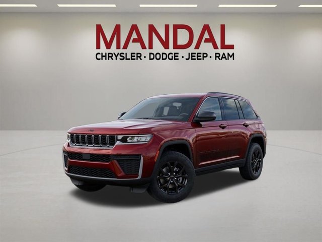 2026 Jeep Grand Cherokee Laredo Altitude