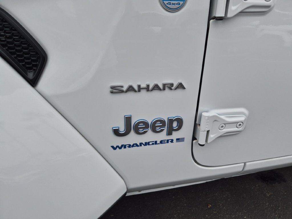 Used 2024 White Jeep Sahara 4xe image 11