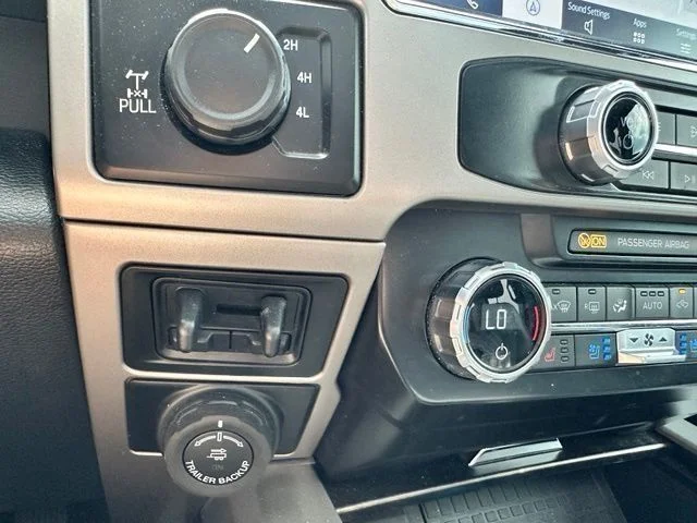 Used 2022 Black Ford Lariat image 45
