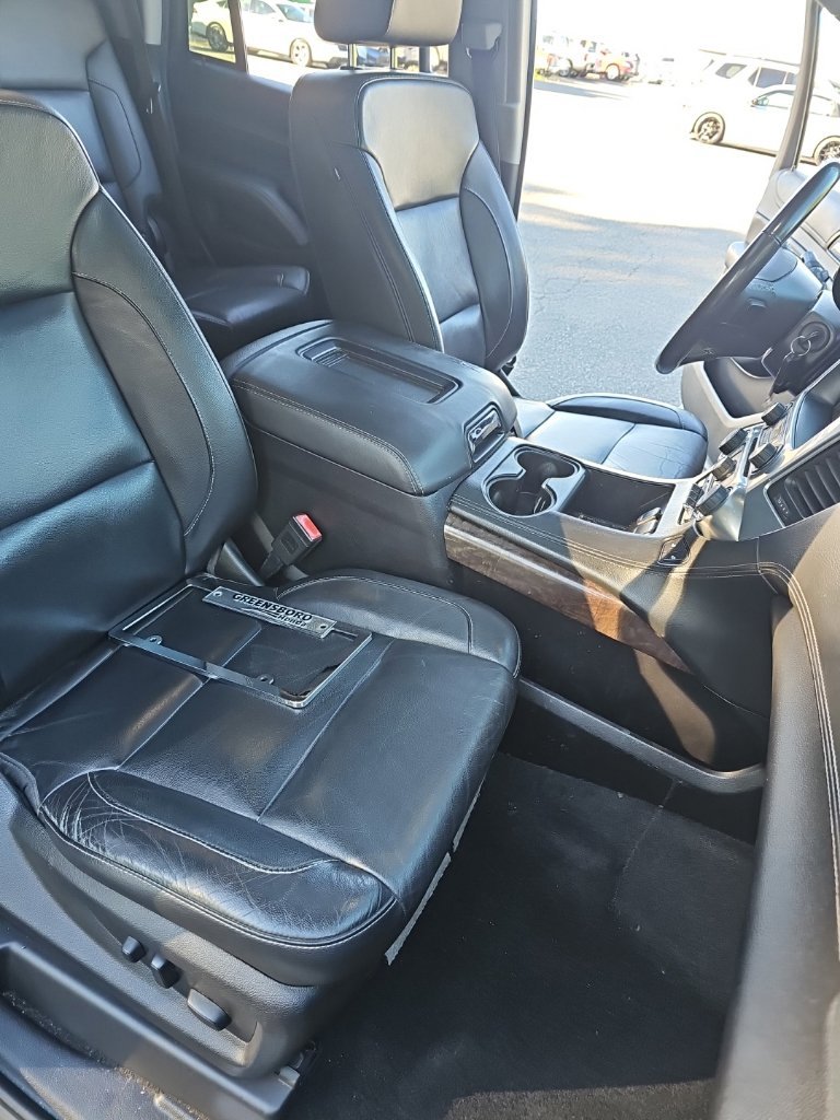 Used 2018 Gray Chevrolet LT image 29