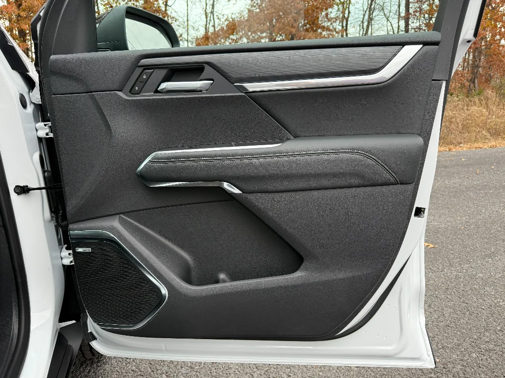 2026 GMC Acadia Elevation - Photo 31