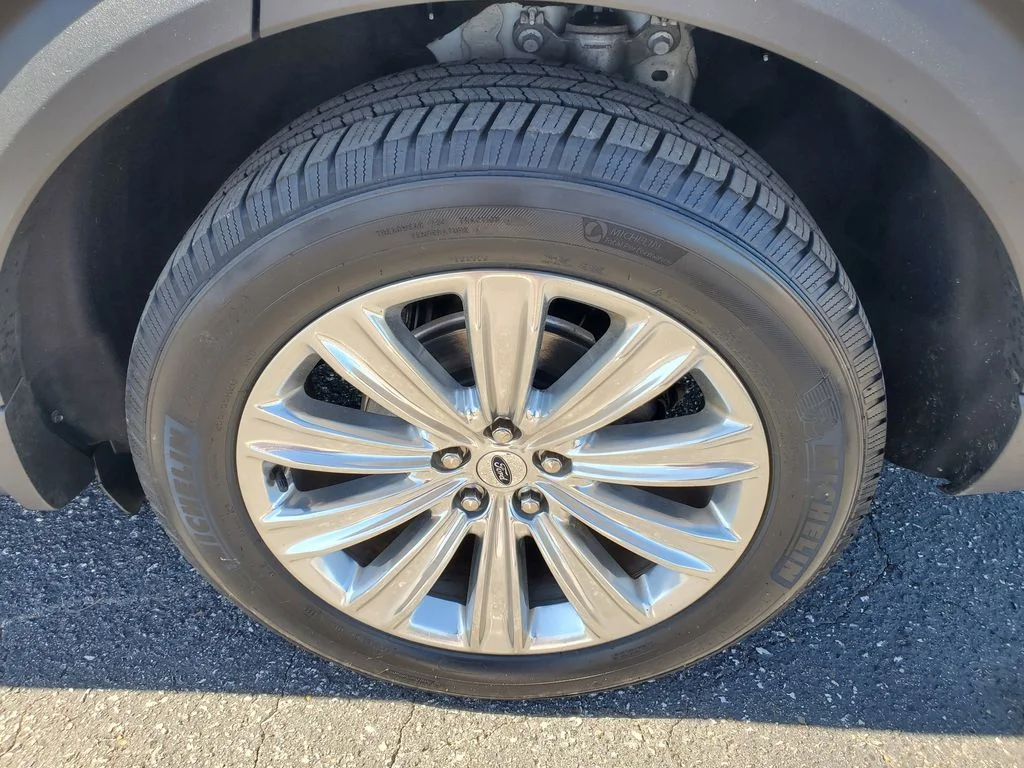 Used 2020 White Ford Limited image 36