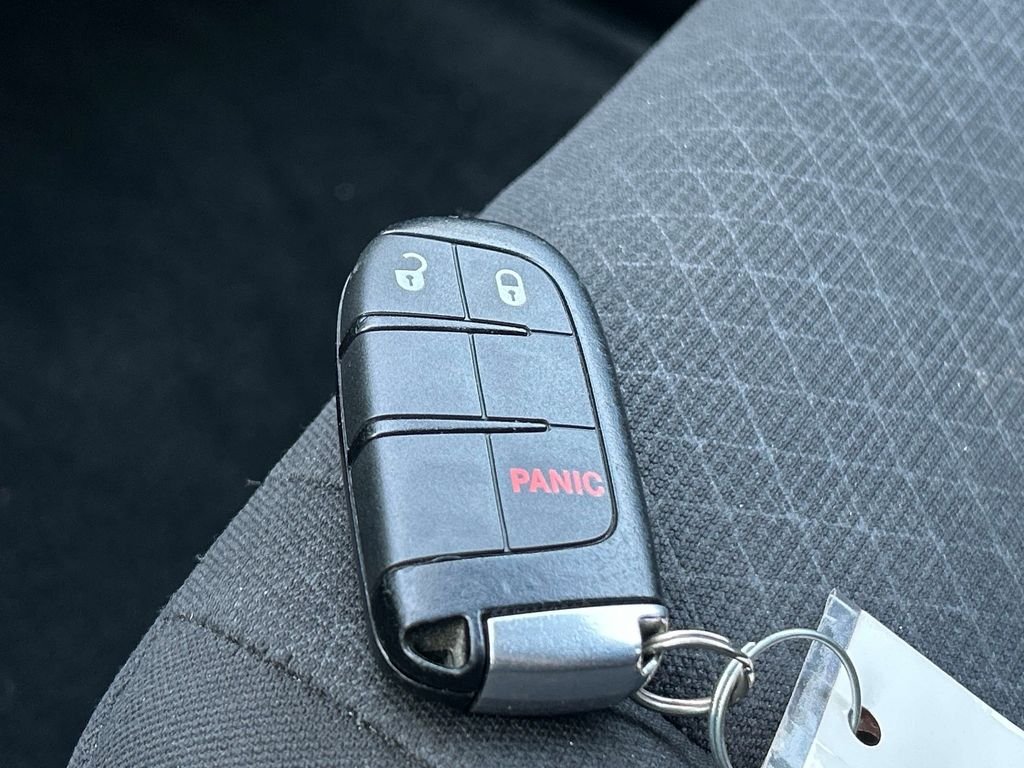 Used 2020 White Jeep Laredo E image 32