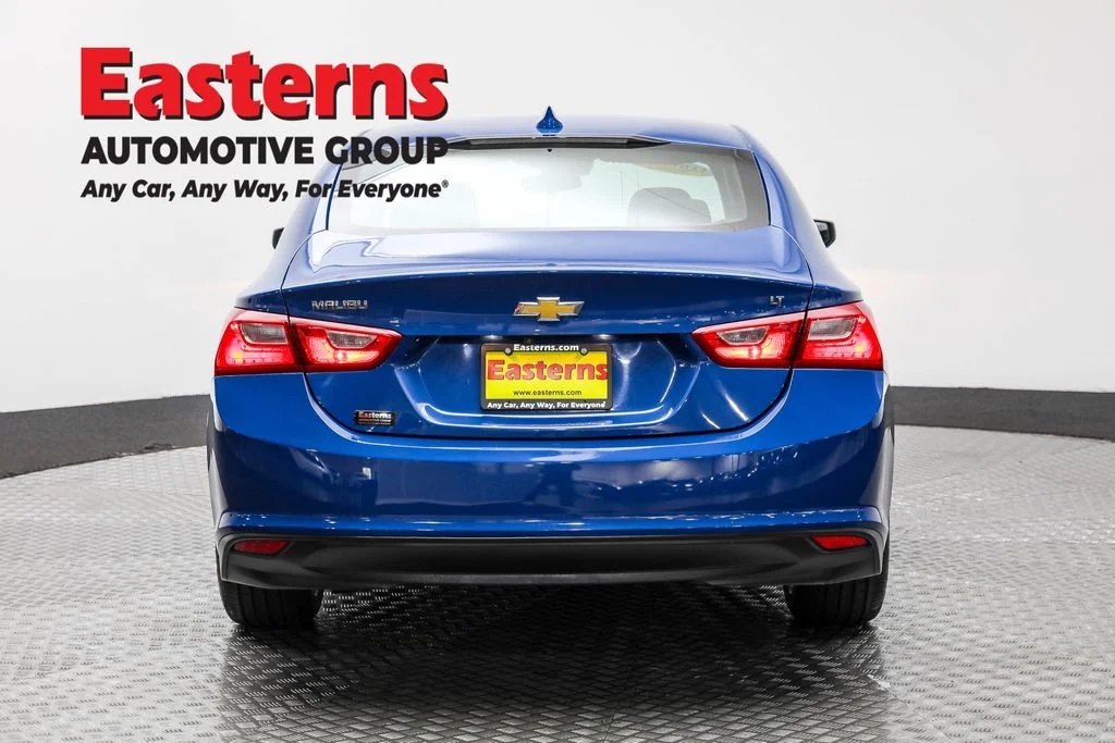 Used 2023 Blue Chevrolet LT image 6