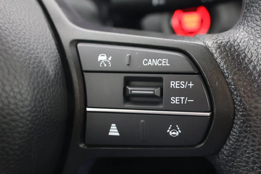 Used 2025 Urban Gray Pearl Honda LX image 12