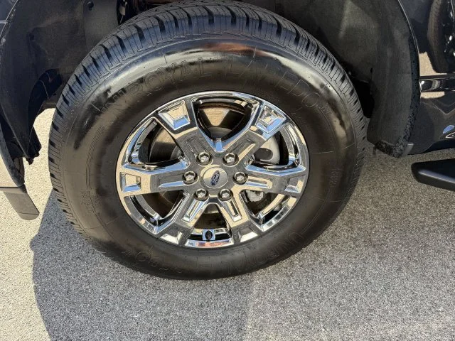 Used 2021 Black Ford XLT image 18