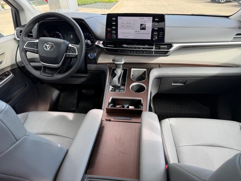 Used 2024 Pearl Toyota XLE image 14