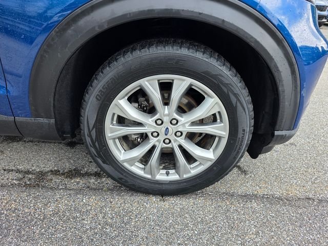 Used 2020 Blue Metallic Ford XLT image 13
