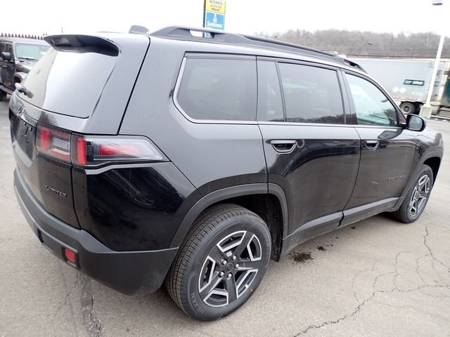New 2026 Diamond Black Crystal Pearl-Coat Exterior Paint Jeep Limited image 7