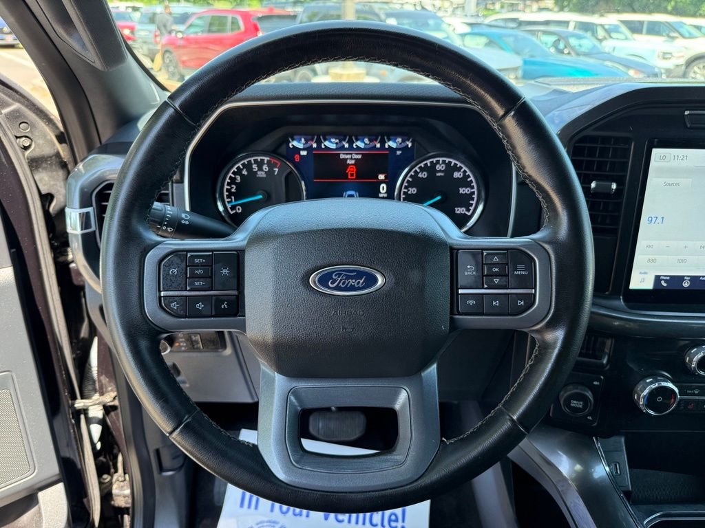 Used 2023 Black Ford XLT image 12