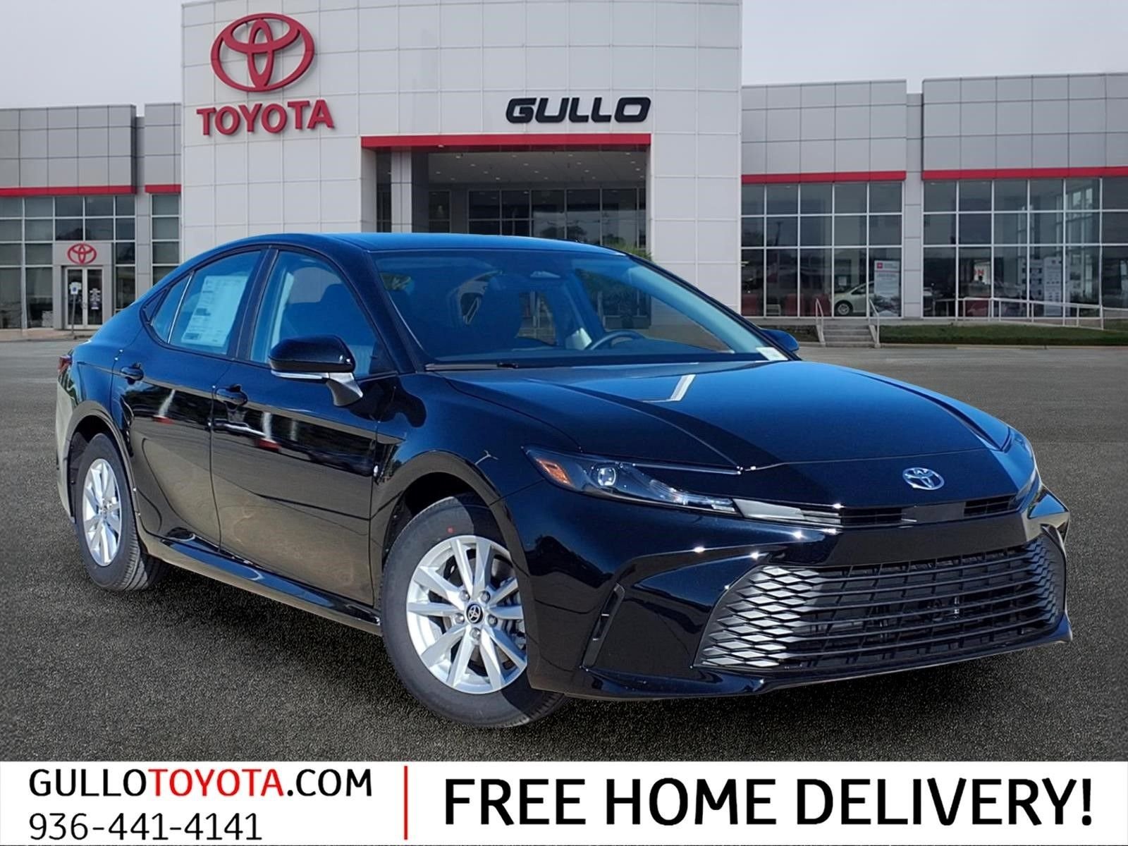 Midnight Black Metallic 2026 Toyota Camry Sedan Front-Wheel Drive