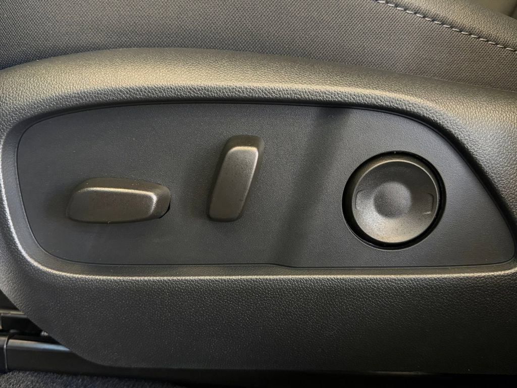 2026 Chevrolet Equinox LT - Photo 28