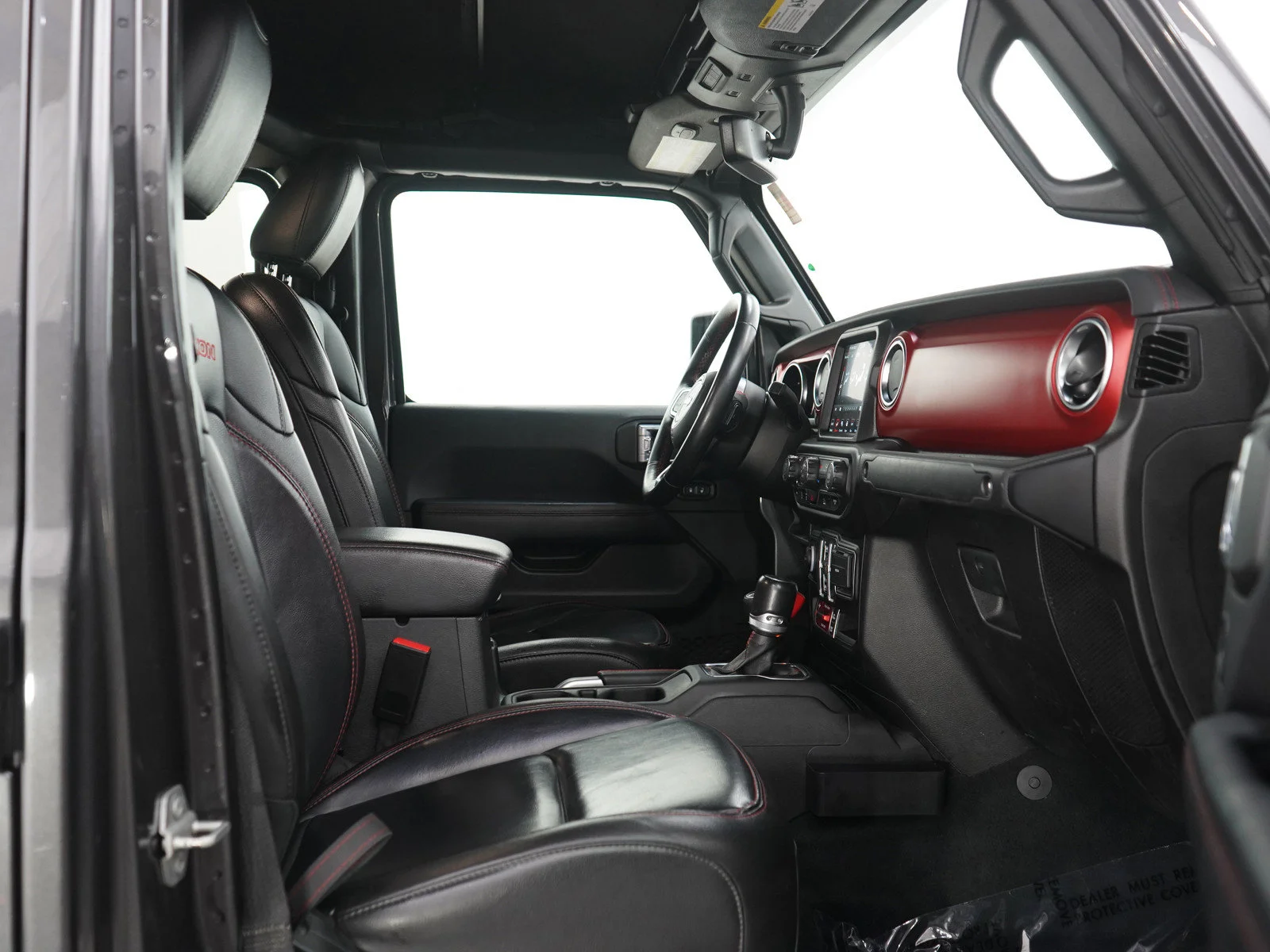 Used 2022 Granite Crystal Metallic Clearcoat Jeep Rubicon image 11