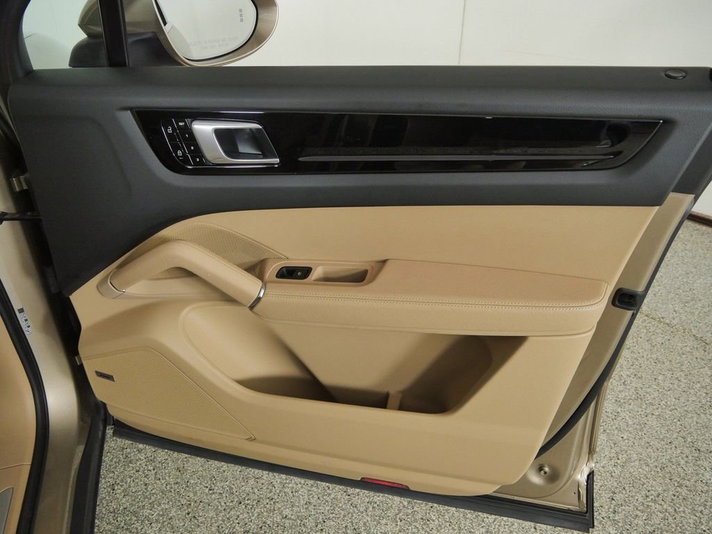 Used 2019 Silver Porsche S image 18