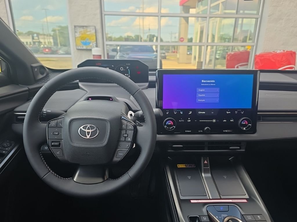 2026 Toyota bZ Woodland Woodland Premium - Photo 13