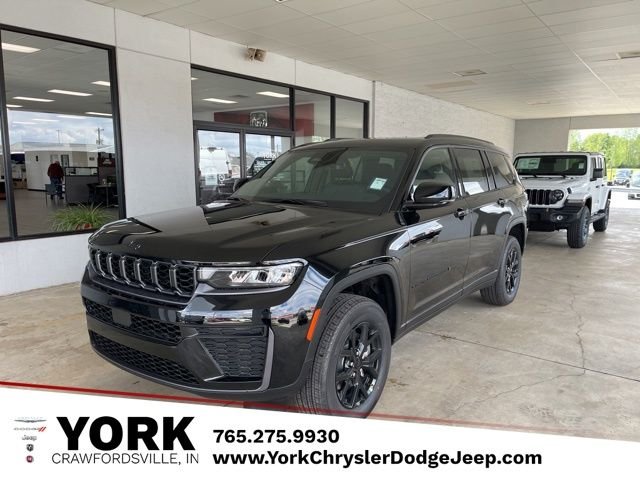 New 2026 Diamond Black Crystal Pearl-Coat Exterior Paint Jeep Altitude image 1