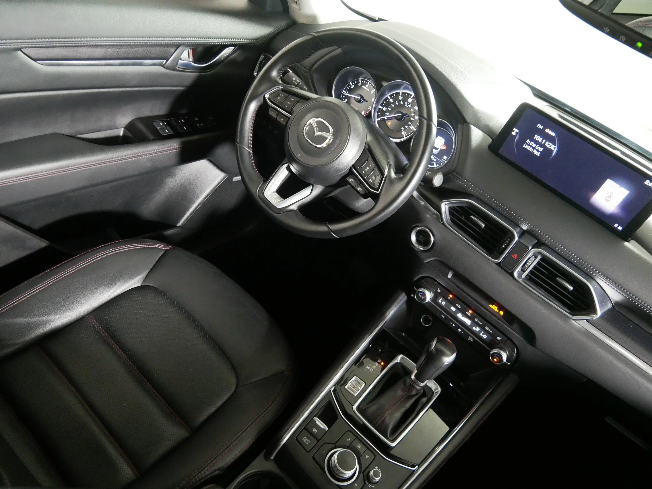 Used 2025 Polymetal Gray Metallic Mazda 2.5 S Carbon Edition image 9
