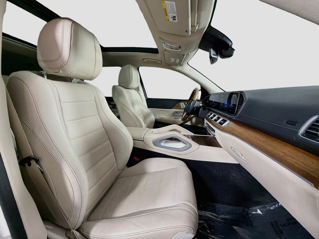 Used 2023 White Mercedes-Benz GLS 450 image 29