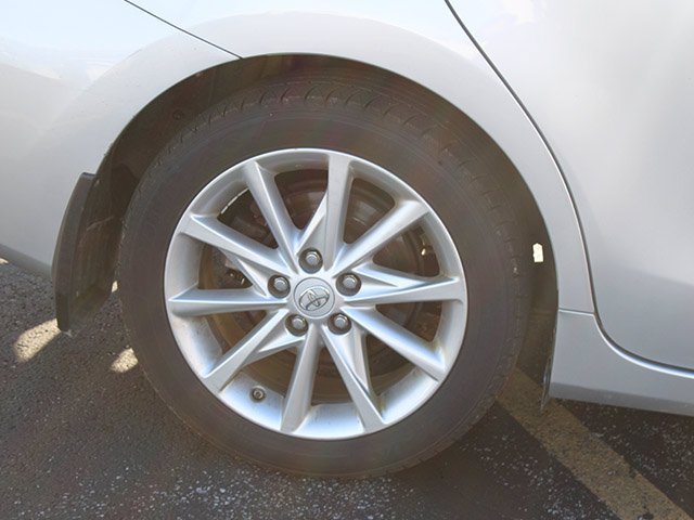 Used 2014 Classic Silver Metallic Toyota Five image 8