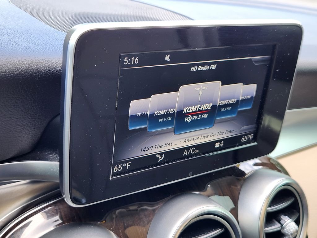 Used 2019 Polar White Mercedes-Benz 300 image 23