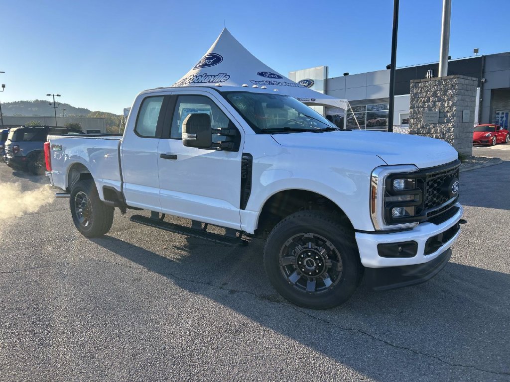 New 2027 Oxford White Ford F-350® XL image 2